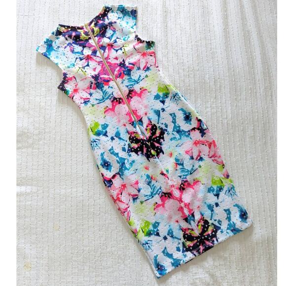 Bisou Bisou Colorful Floral Triangle Cutout Dress size 4 - Picture 2 of 4